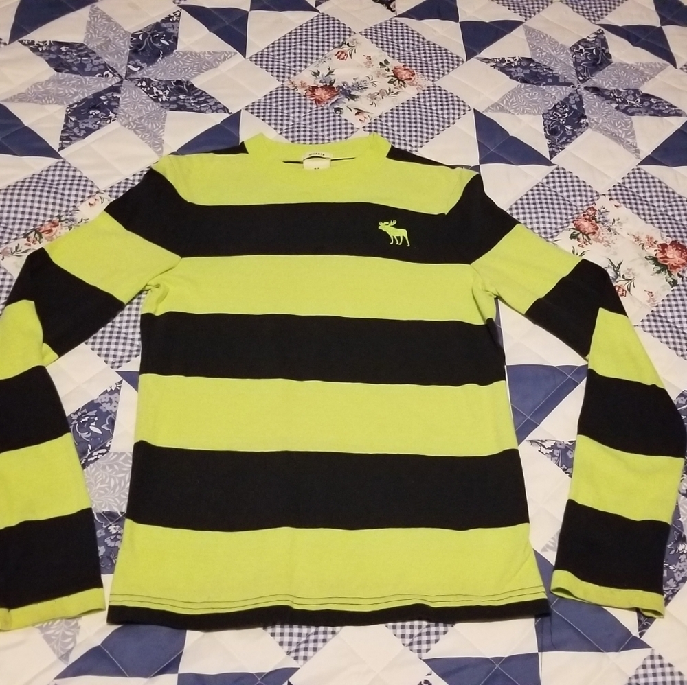 Boys Abercrombie Kids Muscle Shirt Size M